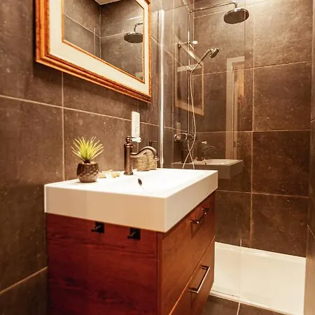 Luxury Palace Apartment *