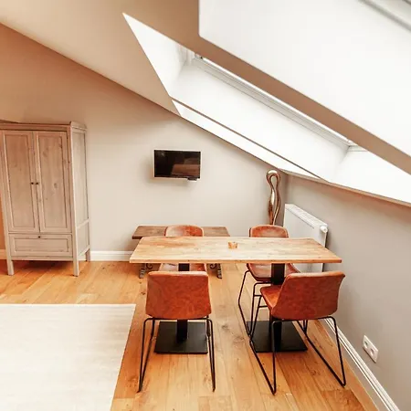 Luxury Palace Apartment *